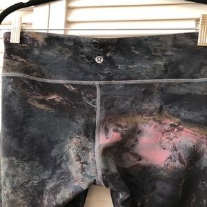 Lululemon Wunder Under leggings